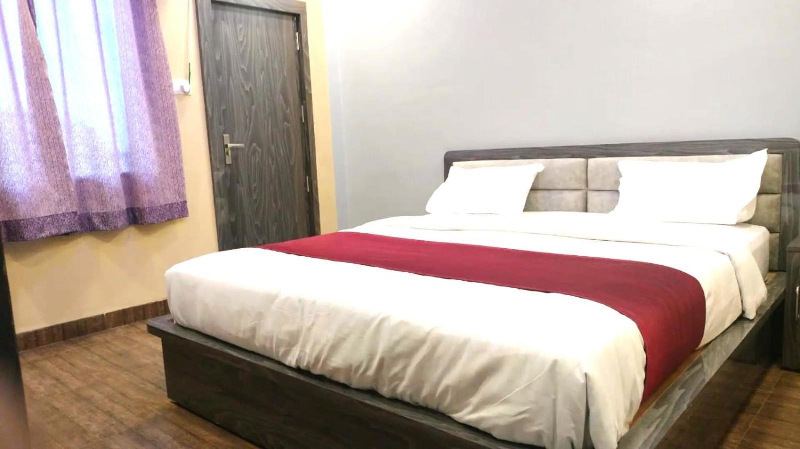 Baba Hotel Shāmpur Eksteriør billede